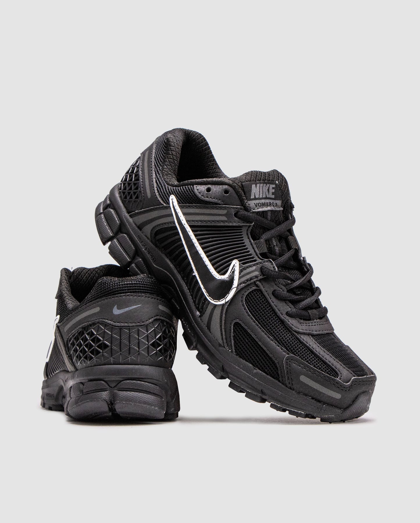 Nike Vomero 5 Black White Logo