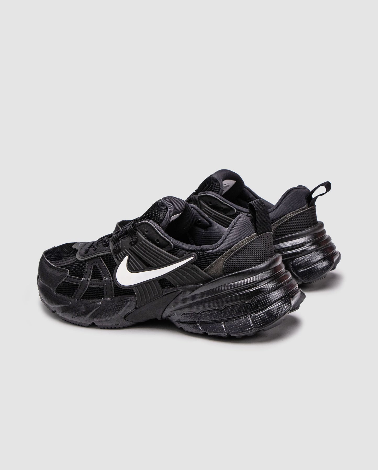 Nike V2K Runtekk Black White Logo