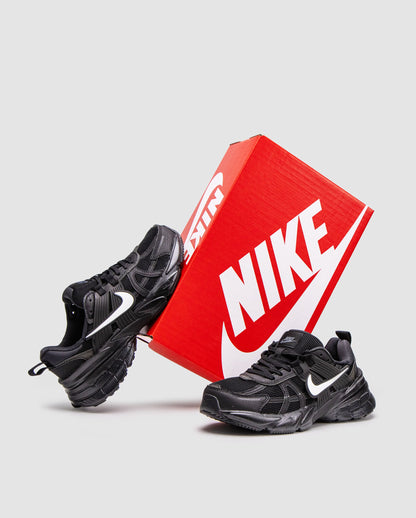Nike V2K Runtekk Black White Logo