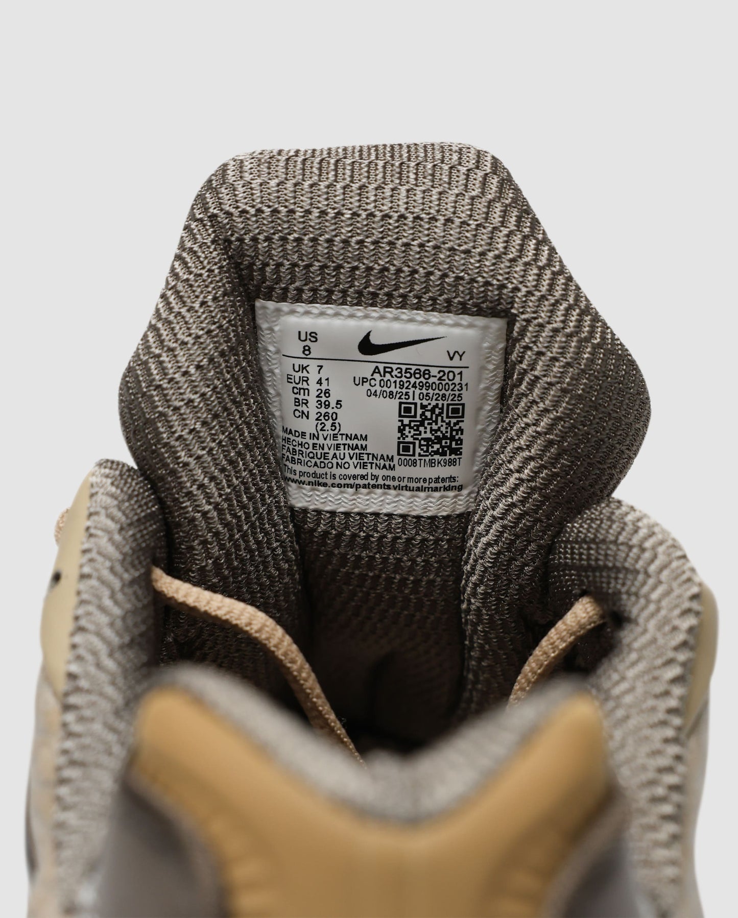 Nike Shox TL Khaki Ironstone Off Noir