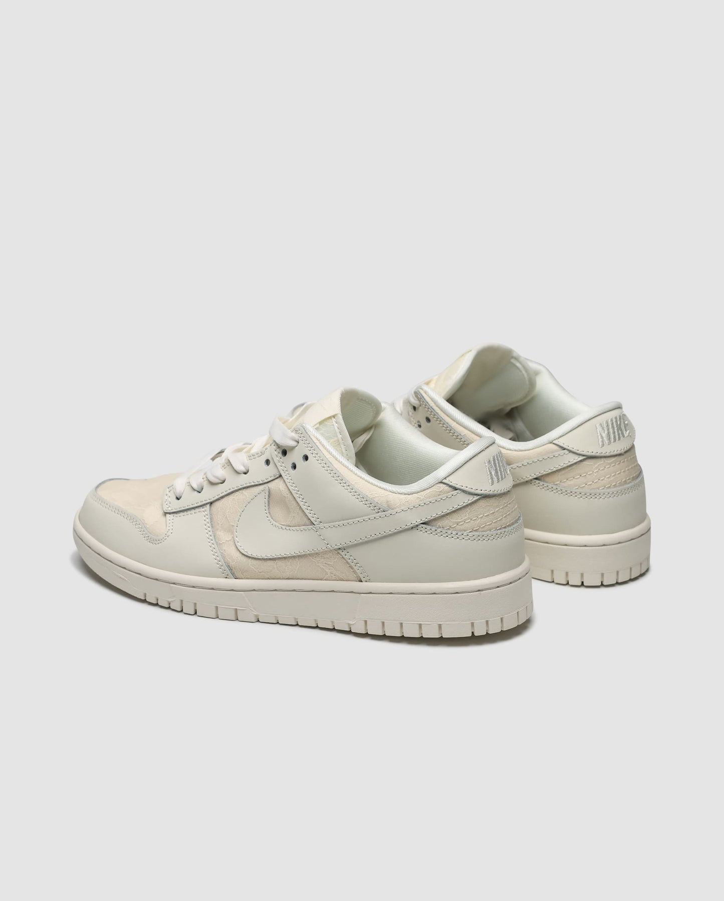 Nike SB Dunk Low Lace pack Soft Pearl