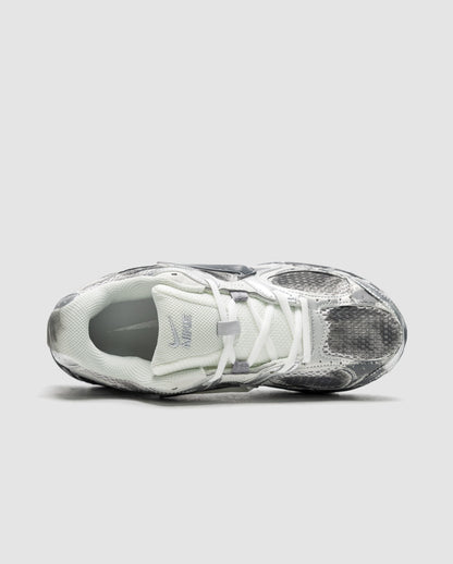 Nike Zoom Vomero V5 RNR Custom Grey