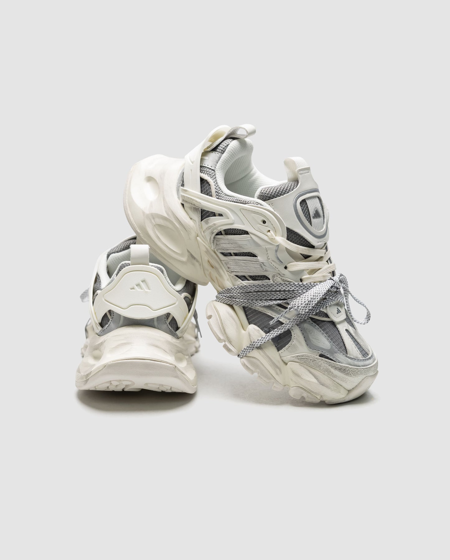 Adidas Vento XLG Deluxe Grey White