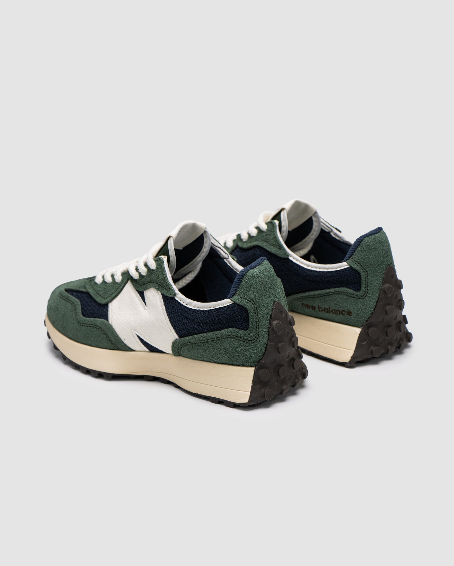 New Balance 327 Midnight Green