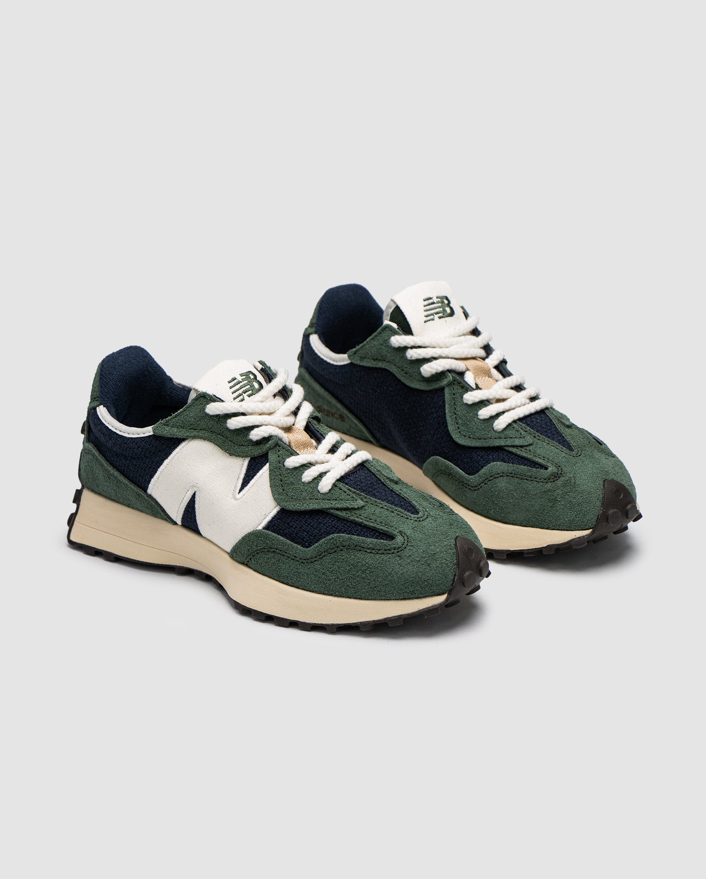 New Balance 327 Midnight Green