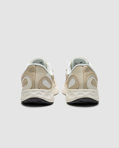 New Balance Arishi V4 Tiralux MARISTC4 Beige