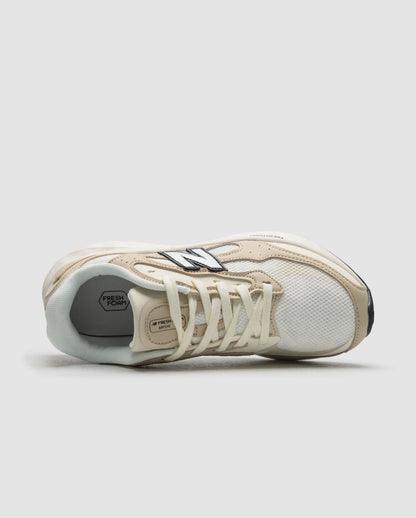 New Balance Arishi V4 Tiralux MARISTC4 Beige