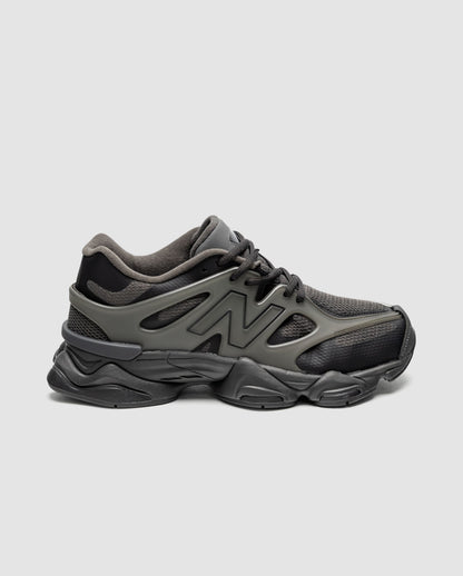 New Balance 9060 x Returns In Two Olive