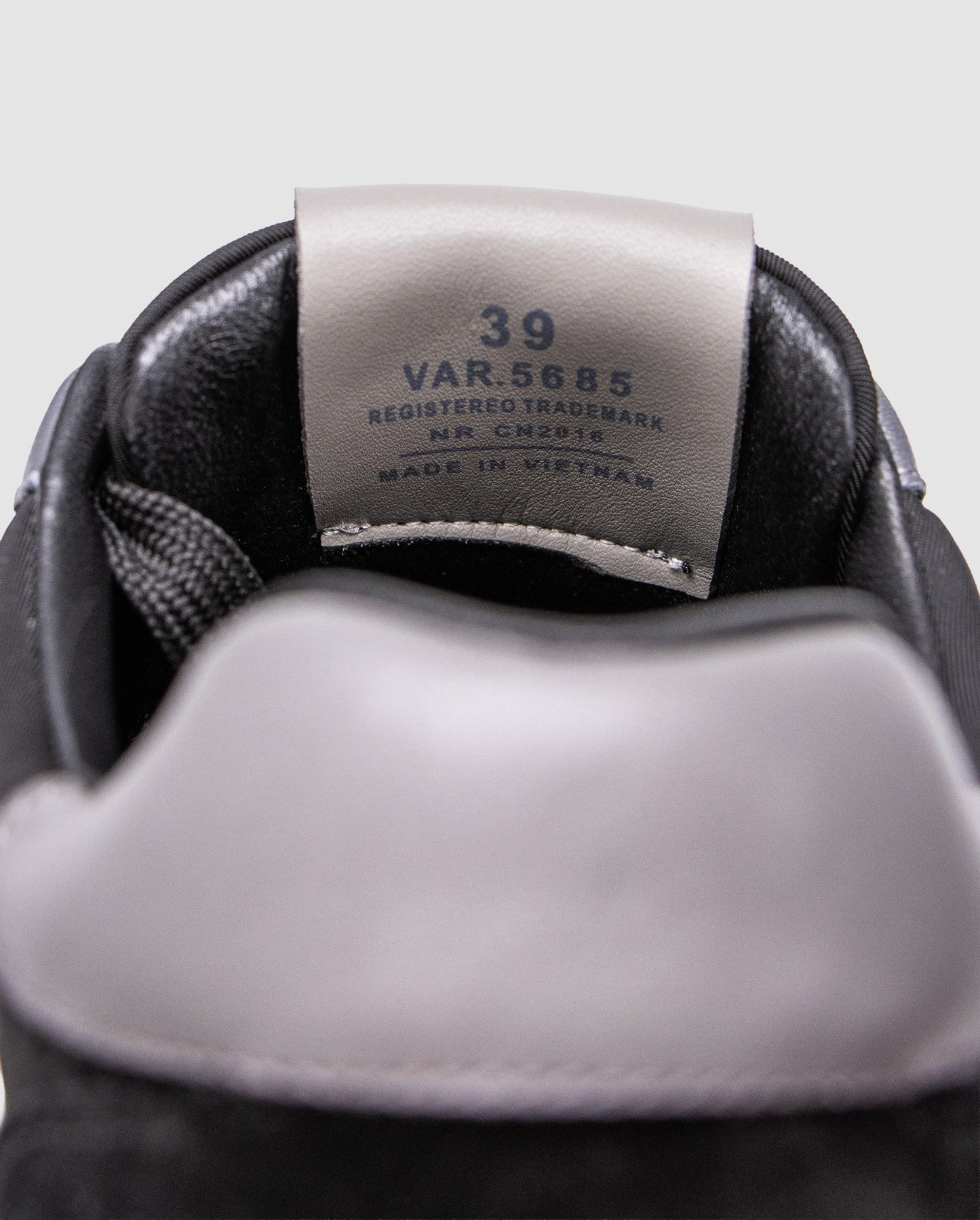 Premiata Mick Triple Black Grey