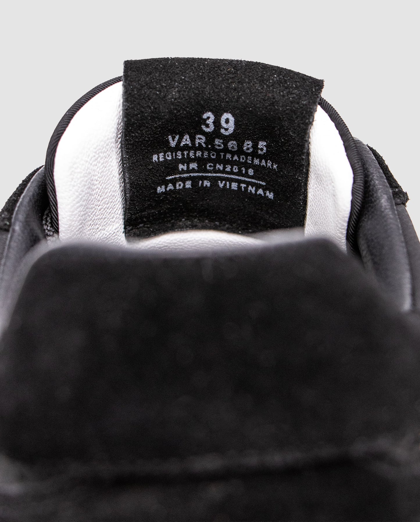 Premiata Mick Black White II