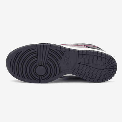 Nike SB Dunk Low SE Panda Purple