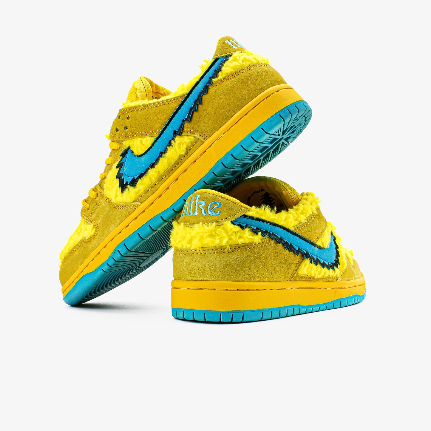 Nike SB Dunk Low Grateful Dead x Yellow Bear