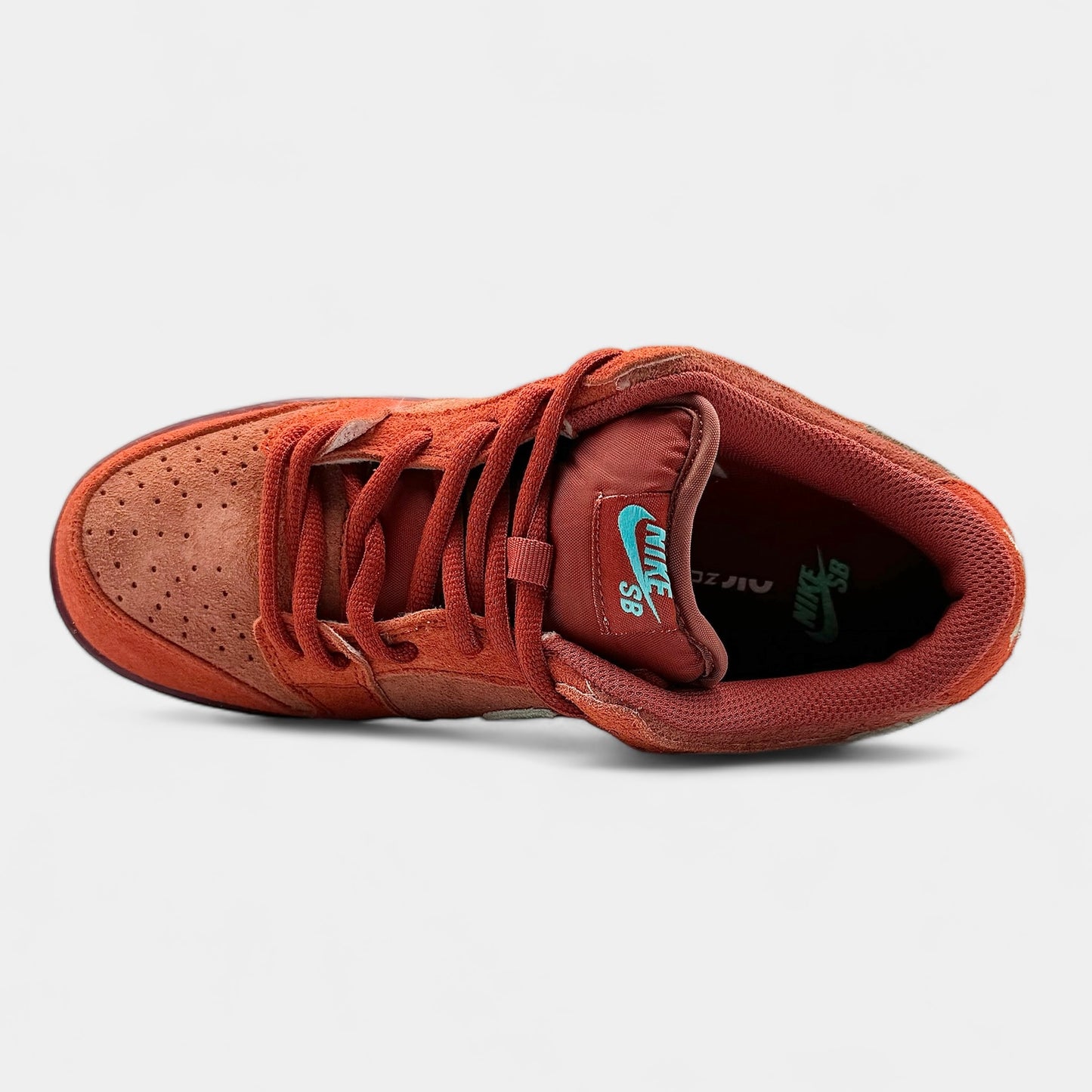 Nike SB Dunk Mystic Red