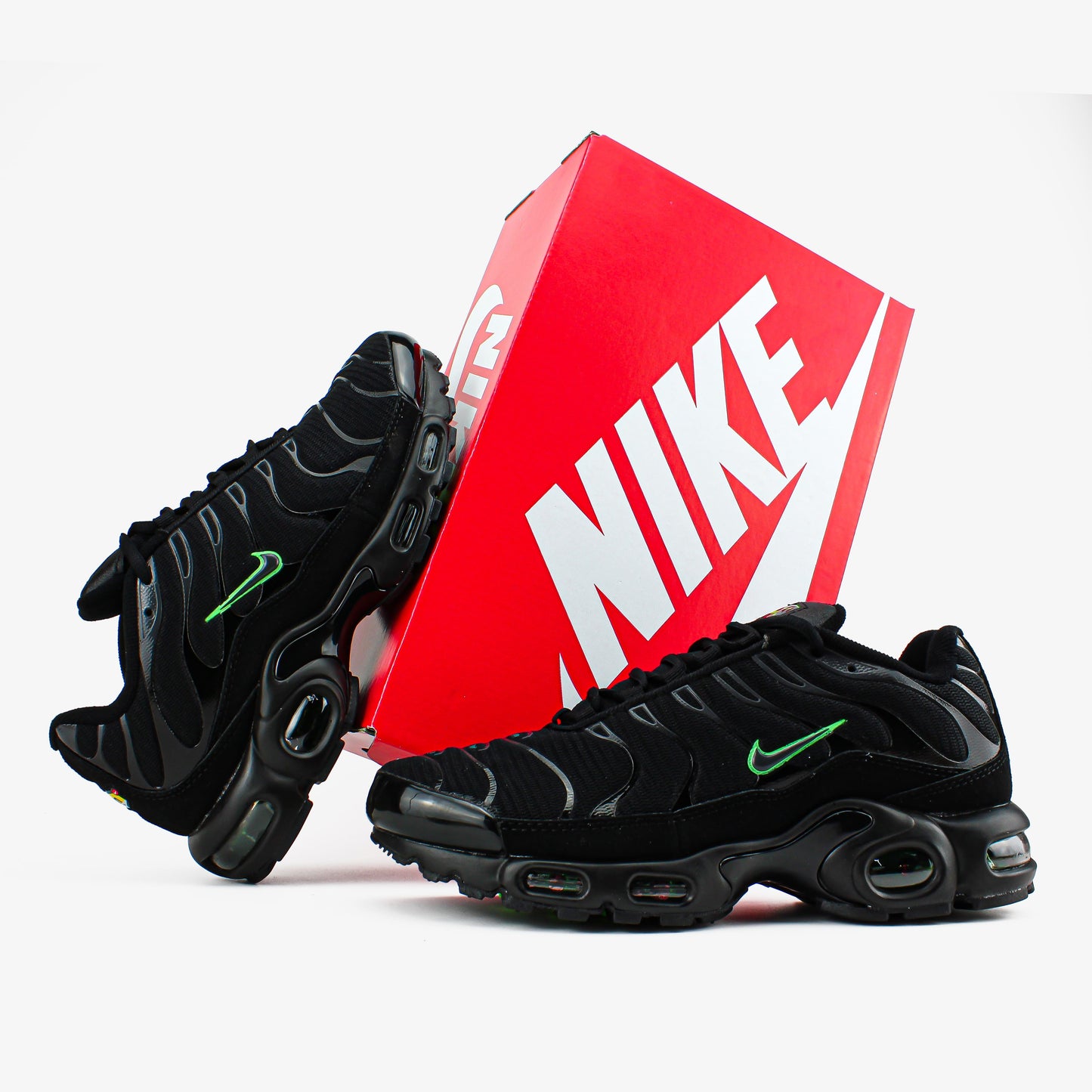 Nike Air Max Plus Black Volt