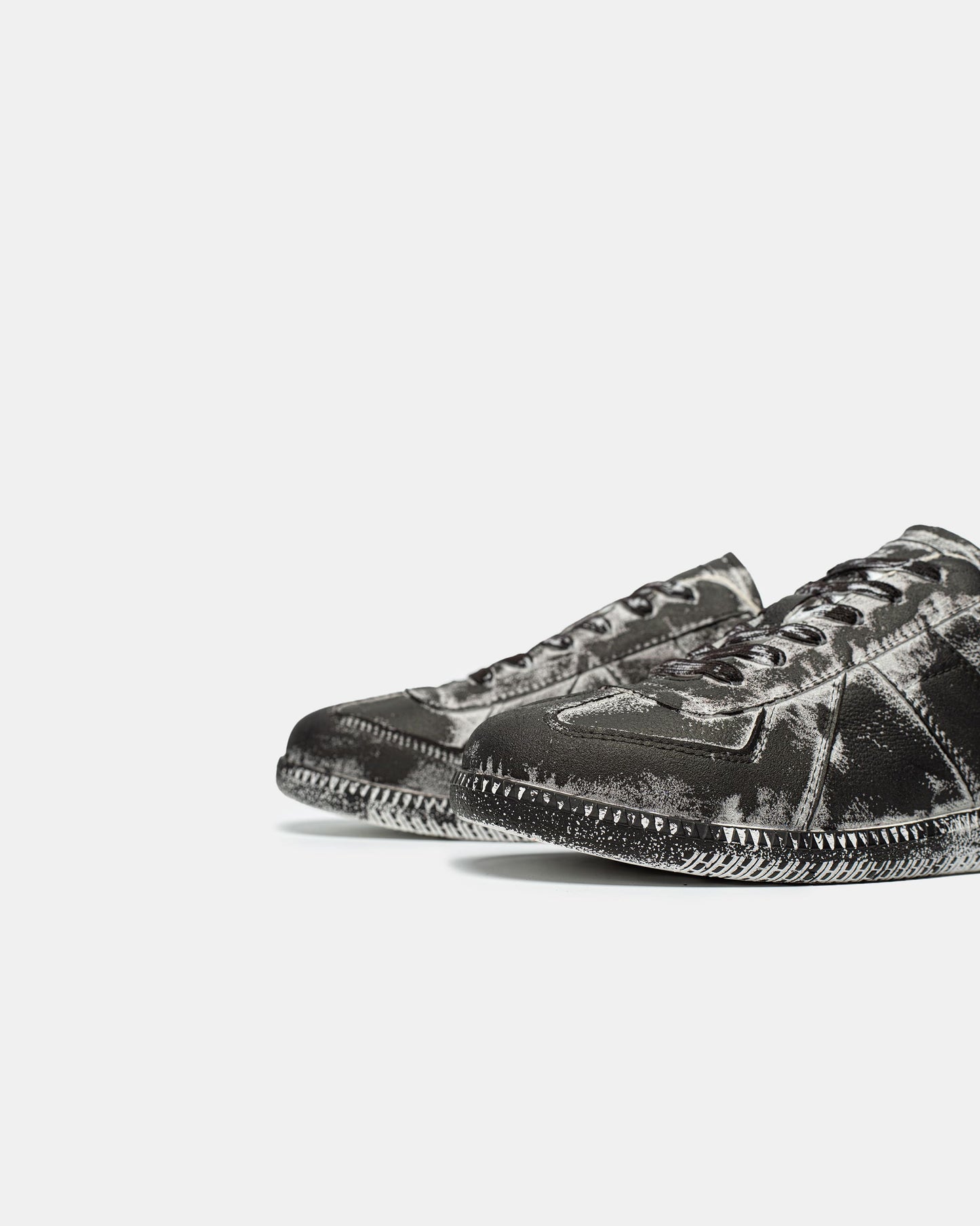 Maison Margiela Replica Grafit Paint