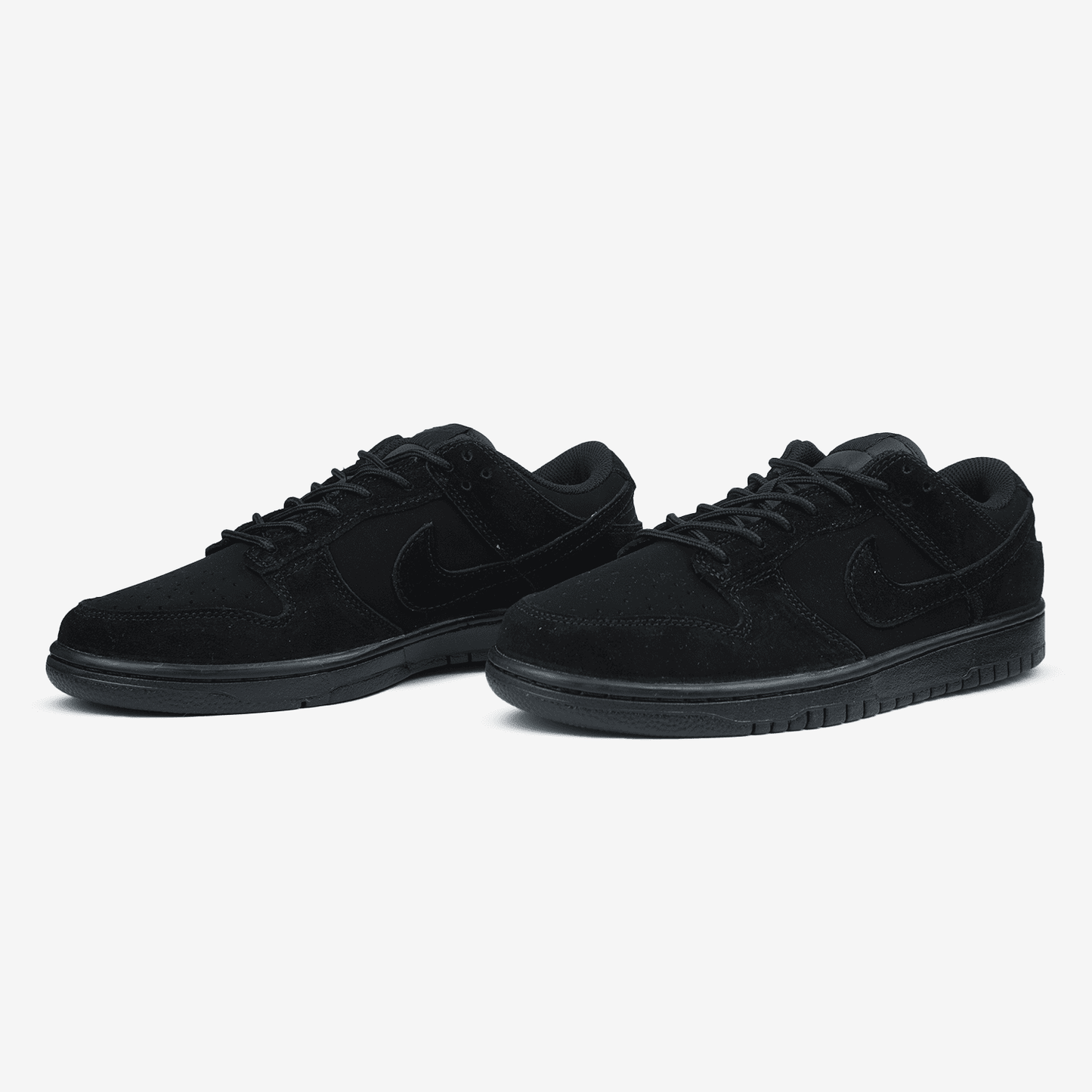 Nike SB Dunk Triple Black