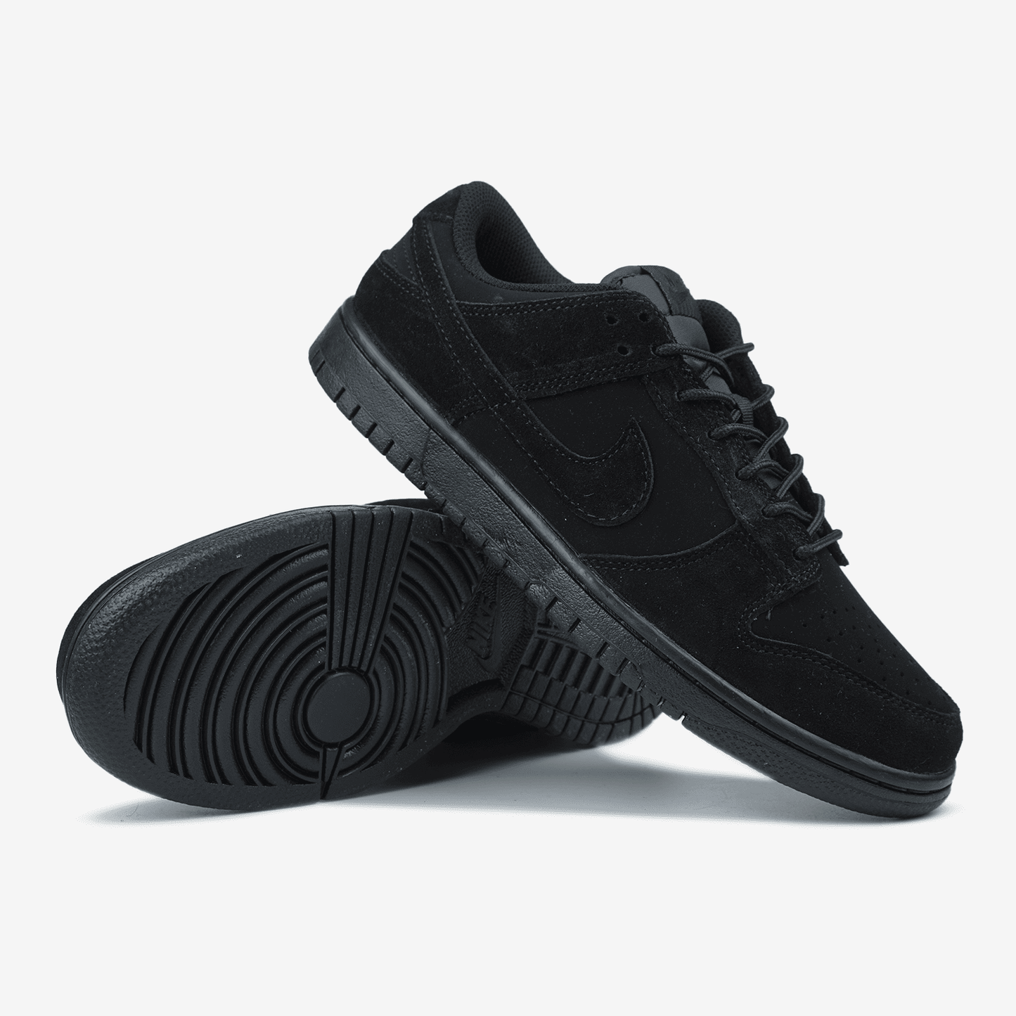 Nike SB Dunk Triple Black