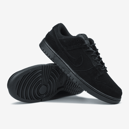 Nike SB Dunk Triple Black