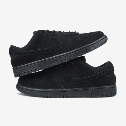 Nike SB Dunk Triple Black