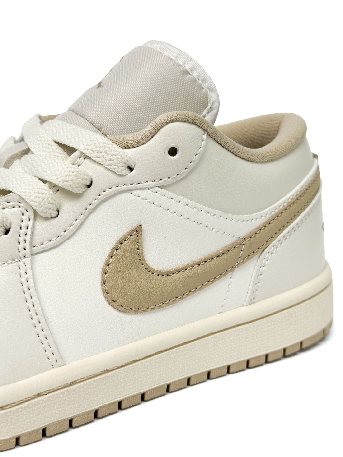 Nike Air Jordan 1 Retro Sail Tan
