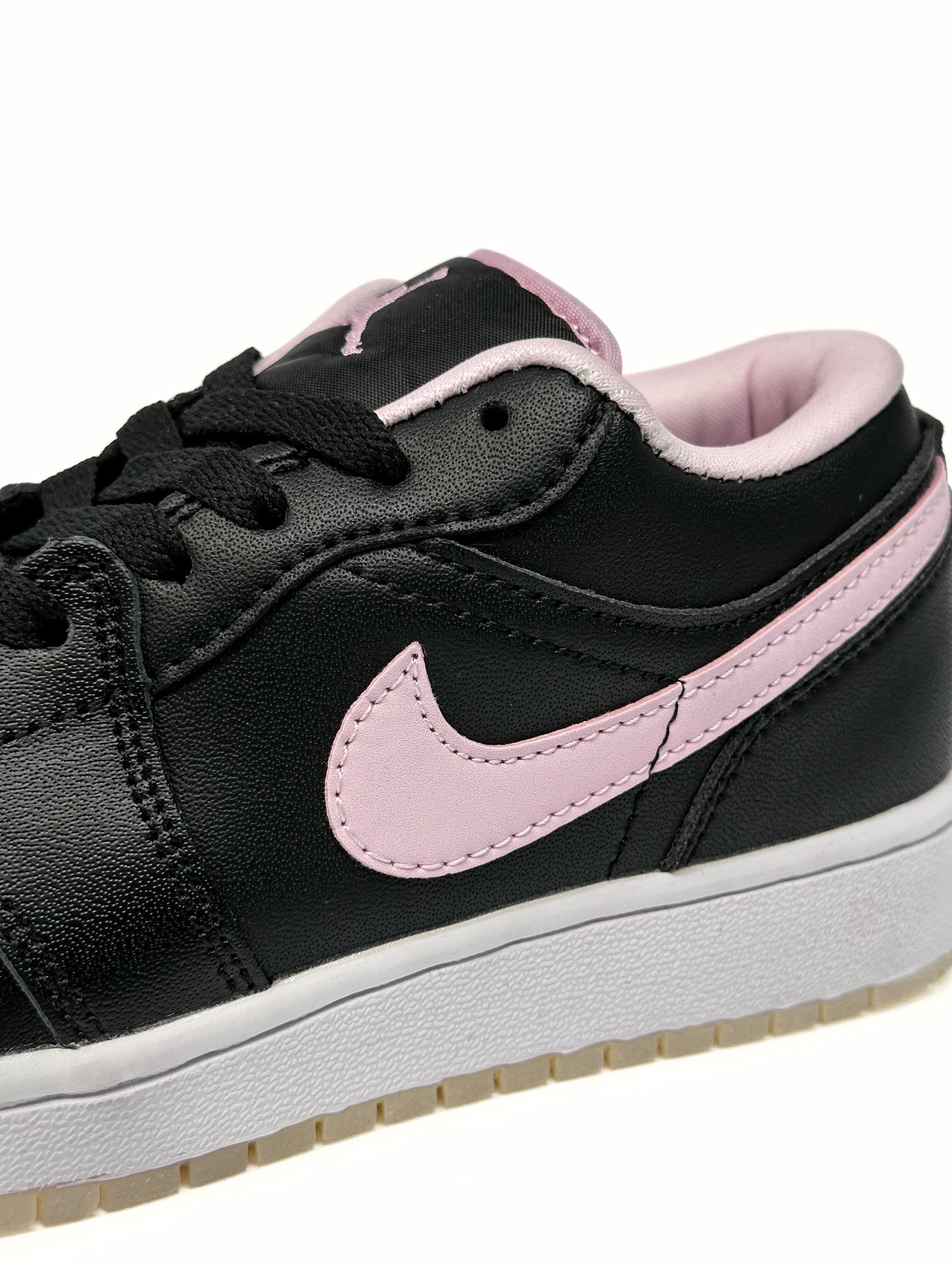 Nike Air Jordan Retro 1 Low Black Pink
