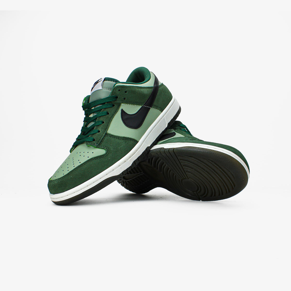 Nike SB Dunk Retro SE Black Green