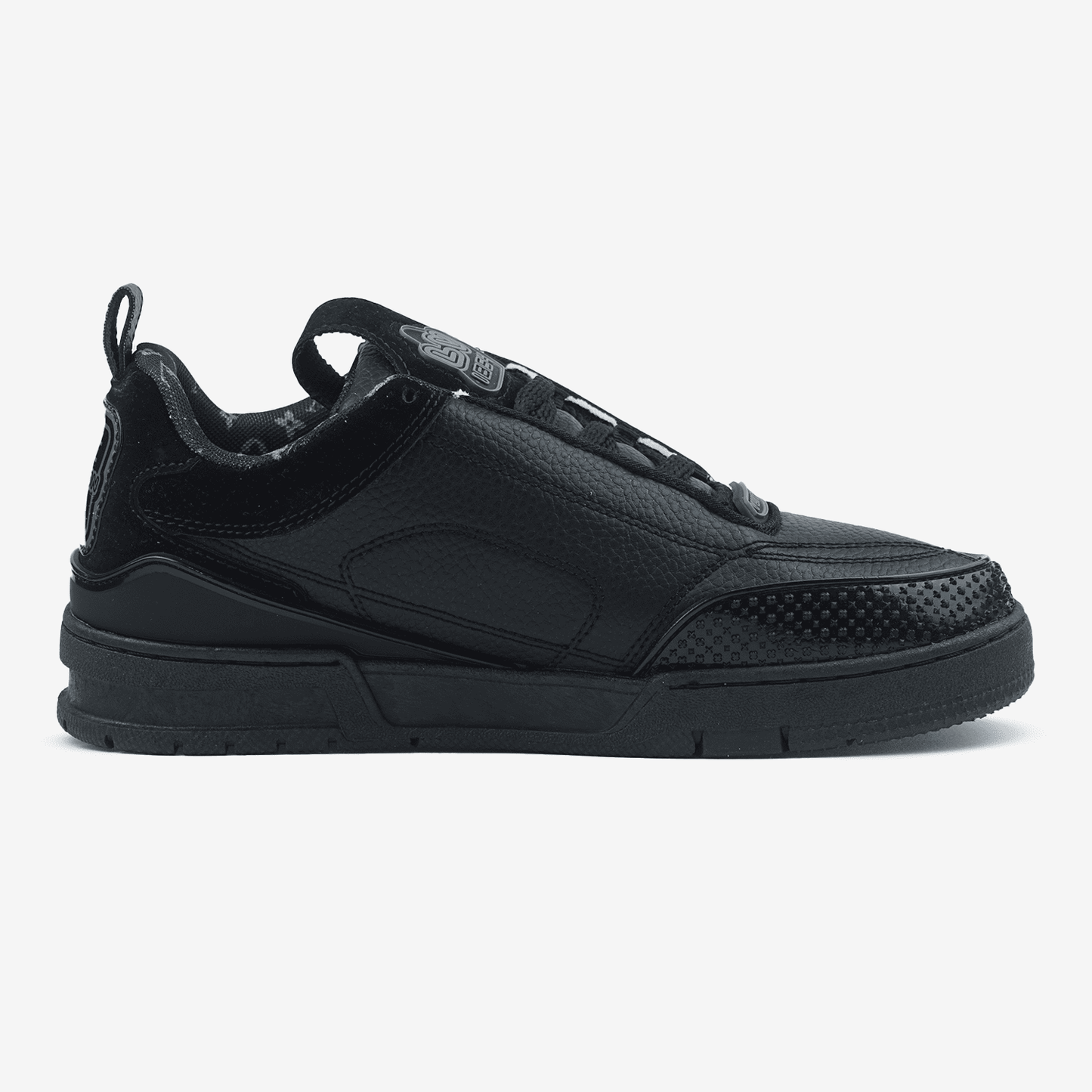 Louis Vuitton Skate Black Logo