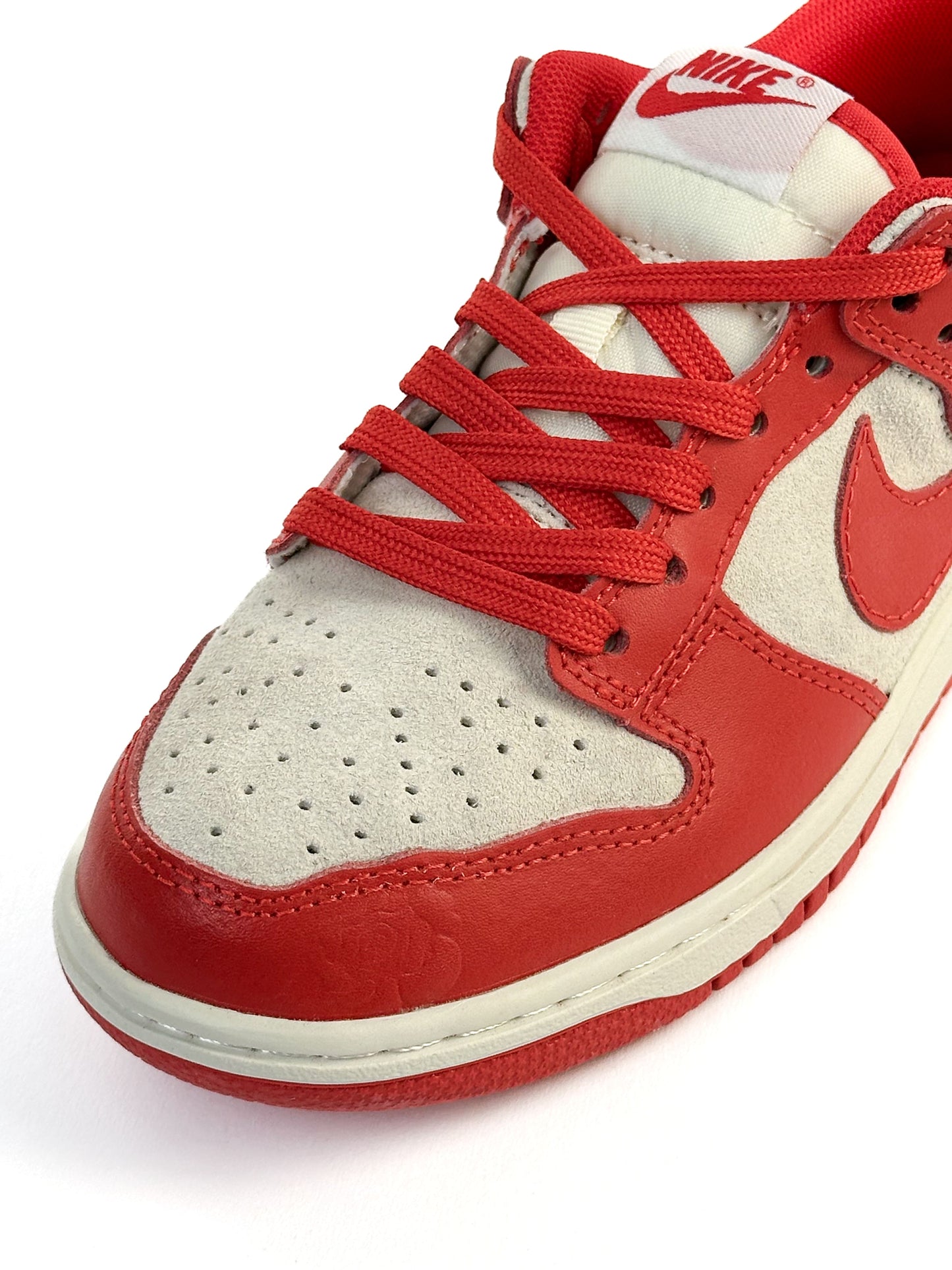 Nike Sb Dunk Red Roses