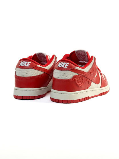Nike Sb Dunk Red Roses