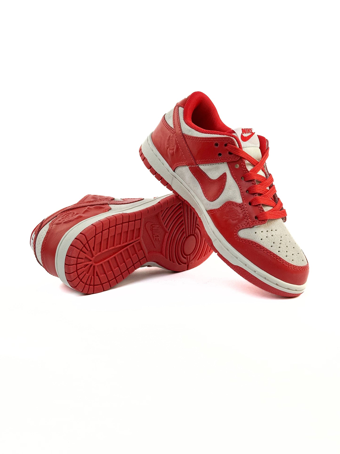 Nike Sb Dunk Red Roses