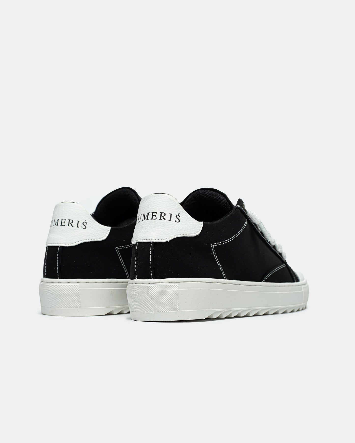 Numeris Black White