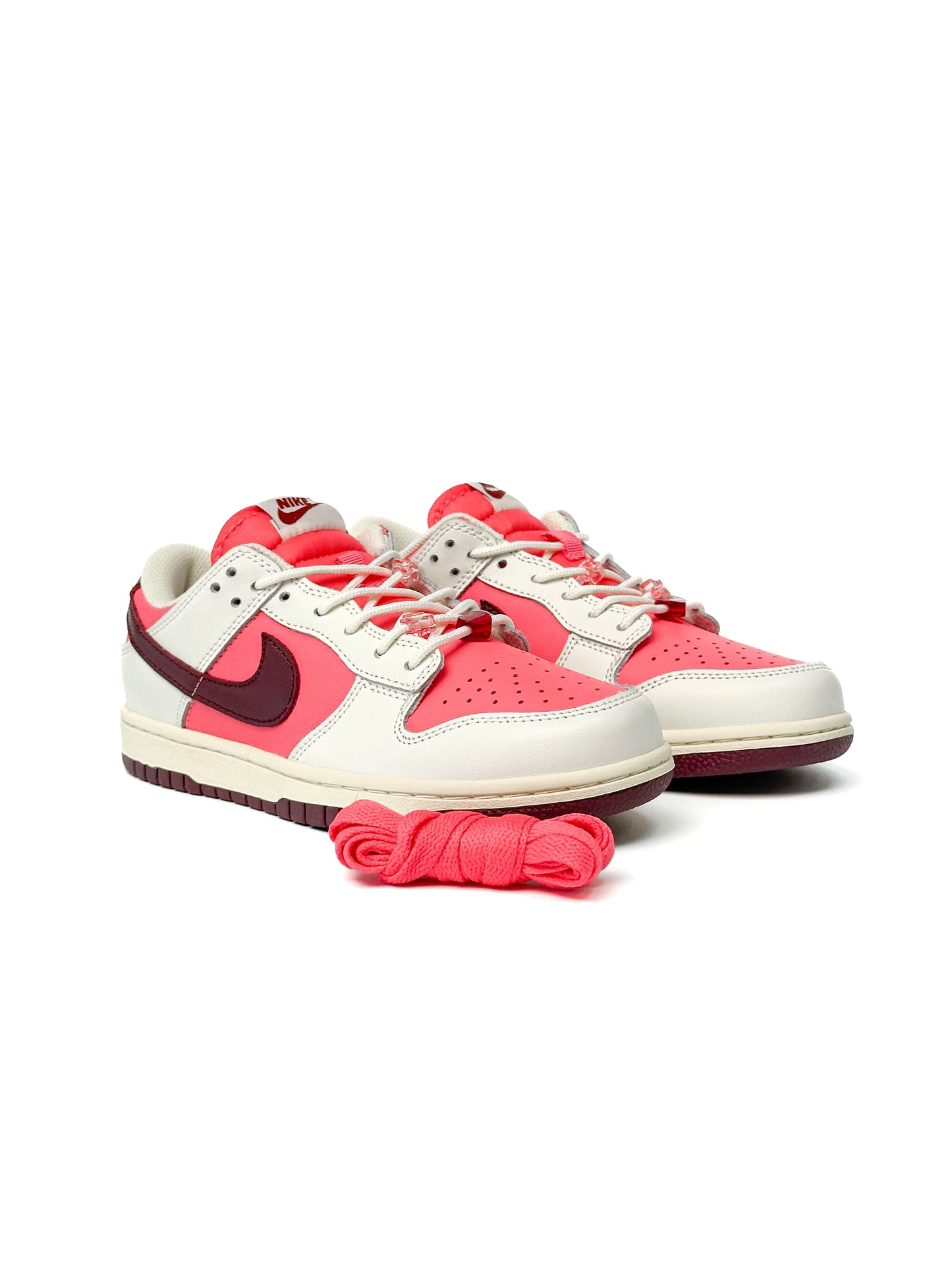 Nike SB Dunk Valentine's Day 2.0