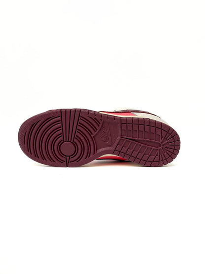 Nike SB Dunk Valentine's Day 2.0