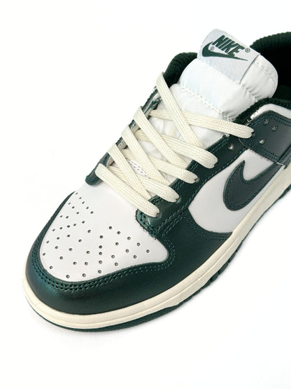 Nike SB Dunk Vintage Chameleon Green