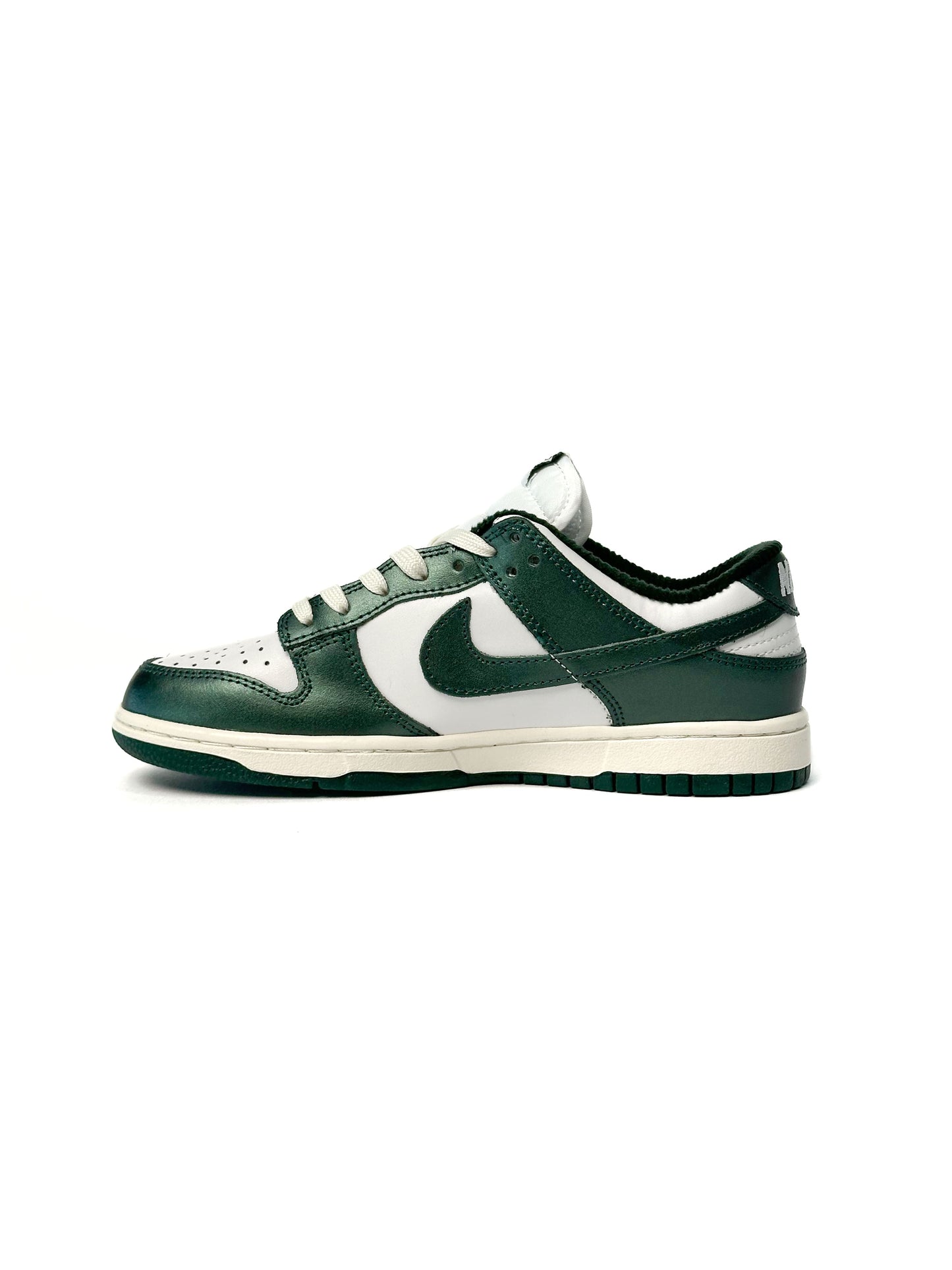 Nike SB Dunk Vintage Chameleon Green