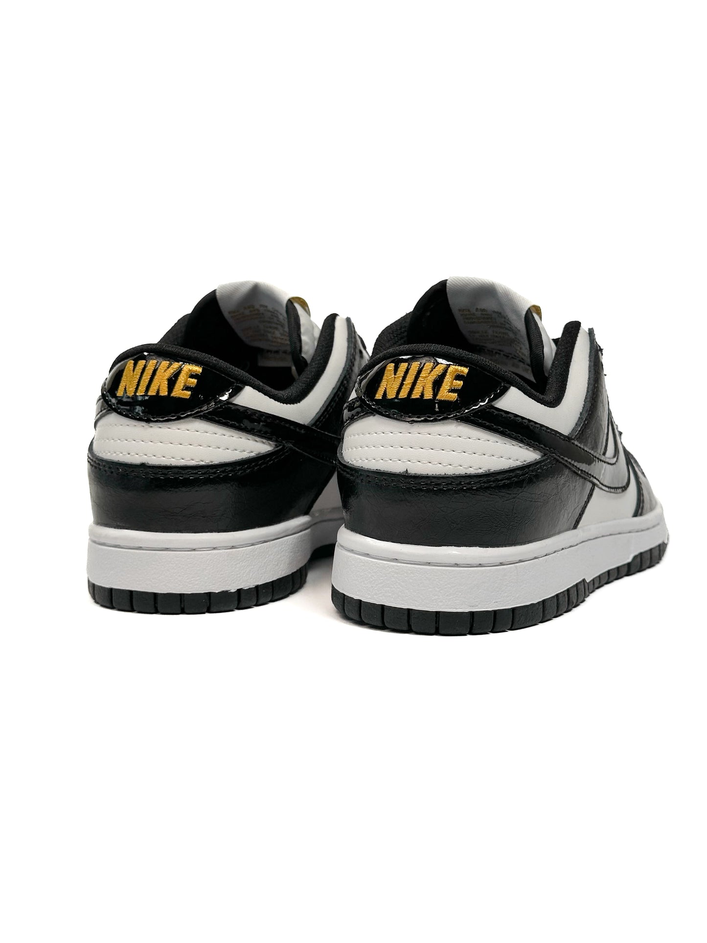 Nike SB Dunk World Champ