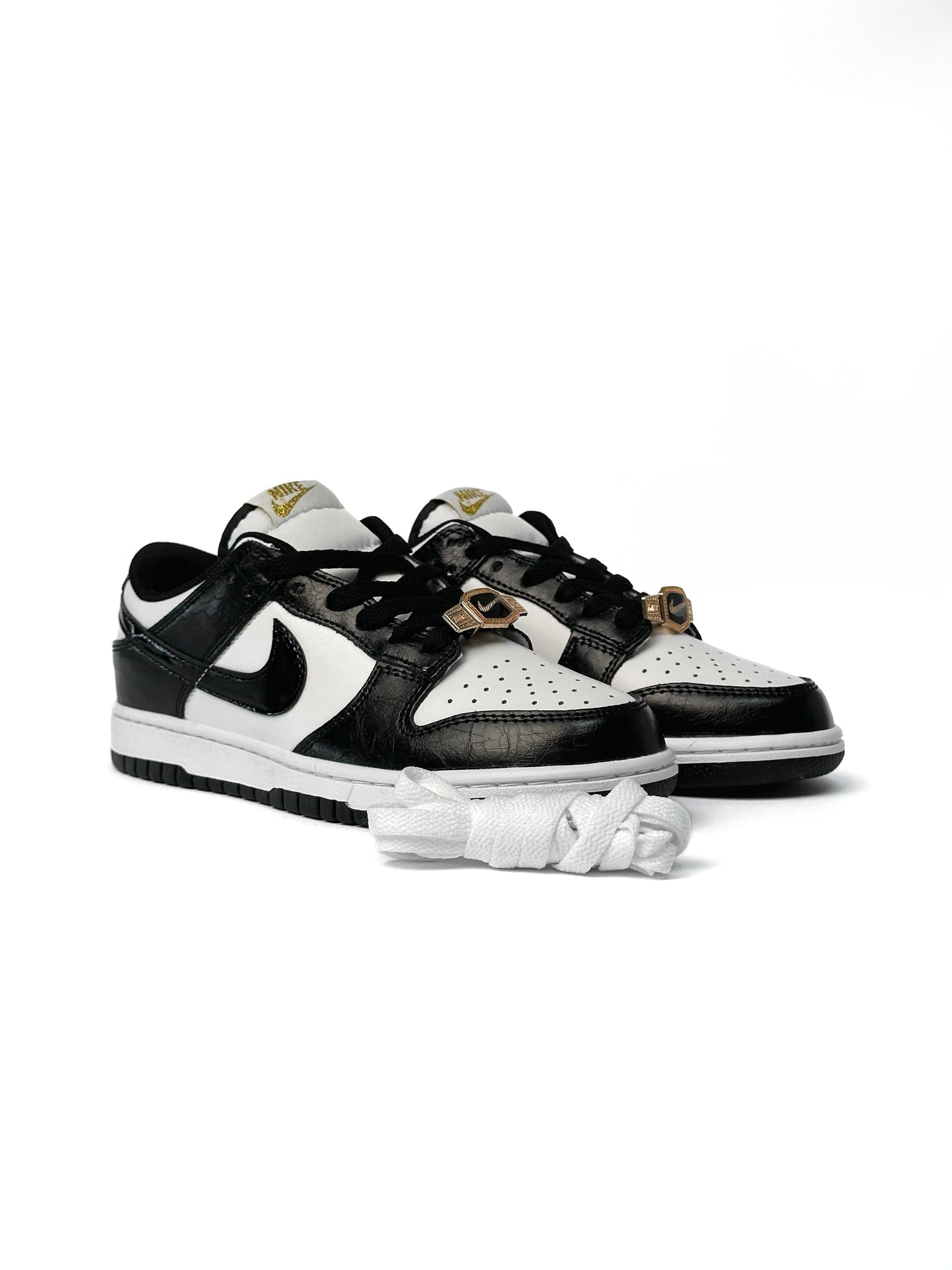 Nike SB Dunk World Champ