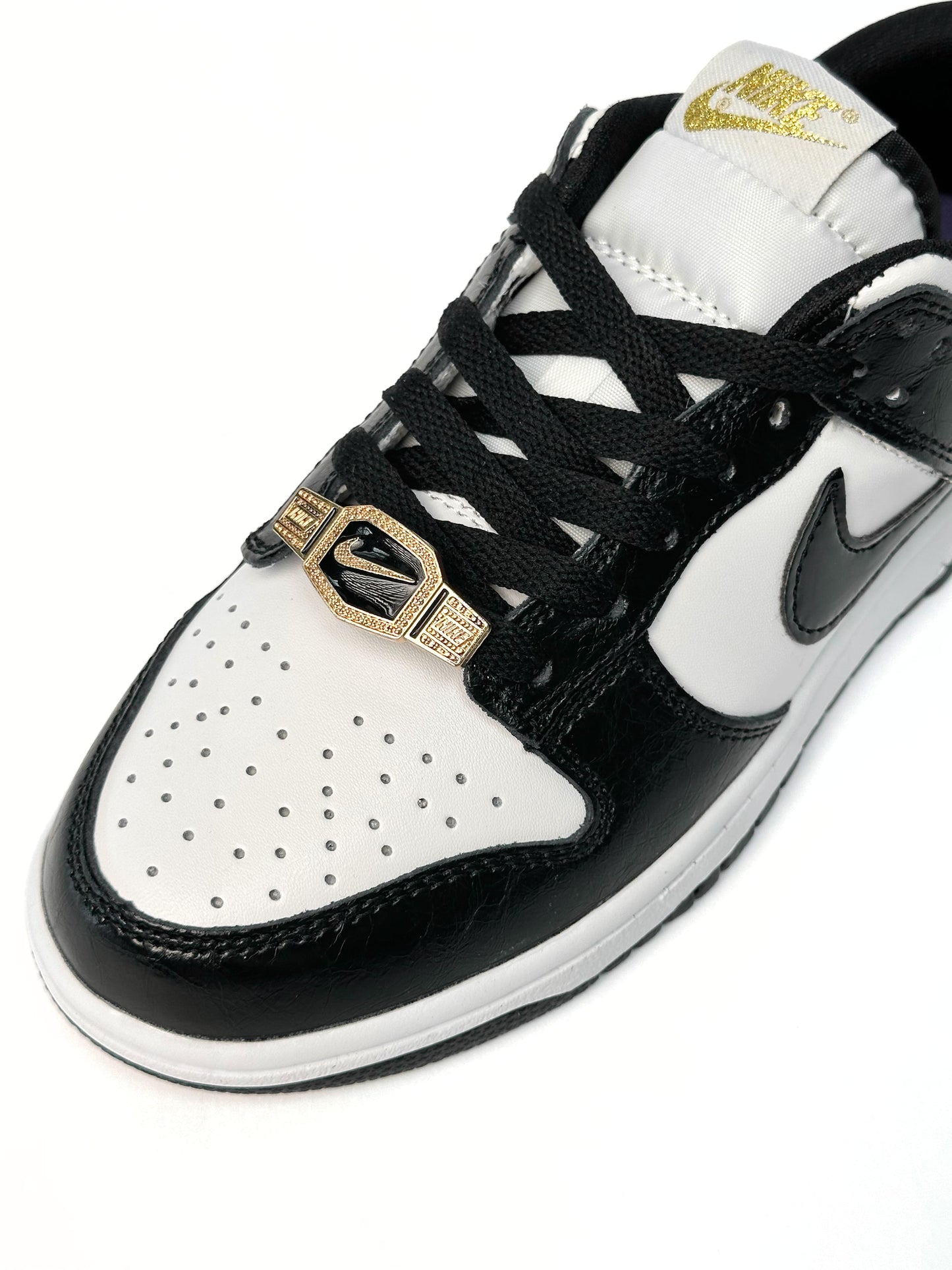 Nike SB Dunk World Champ