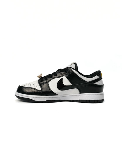 Nike SB Dunk World Champ