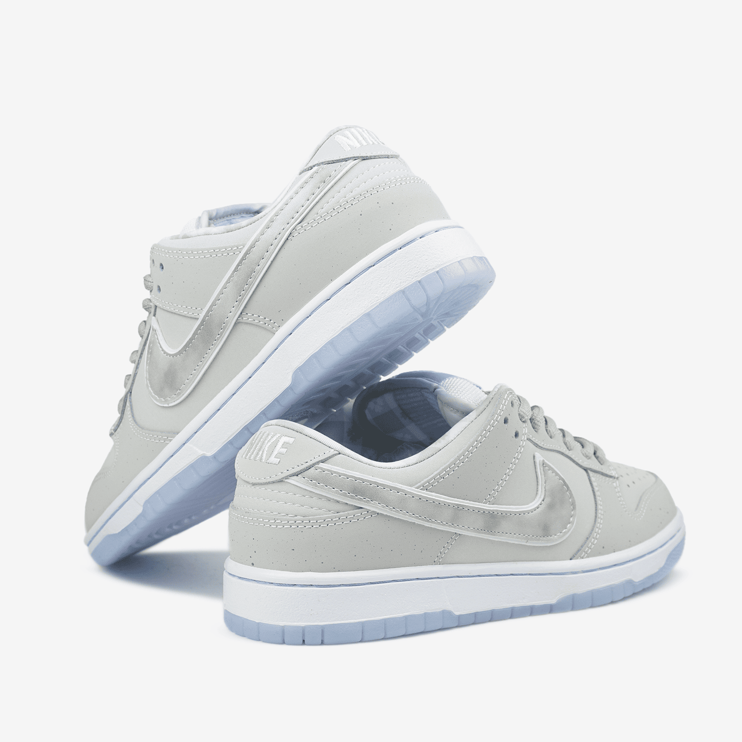Nike SB Dunk White Lobster