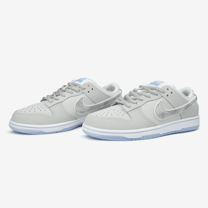 Nike SB Dunk White Lobster