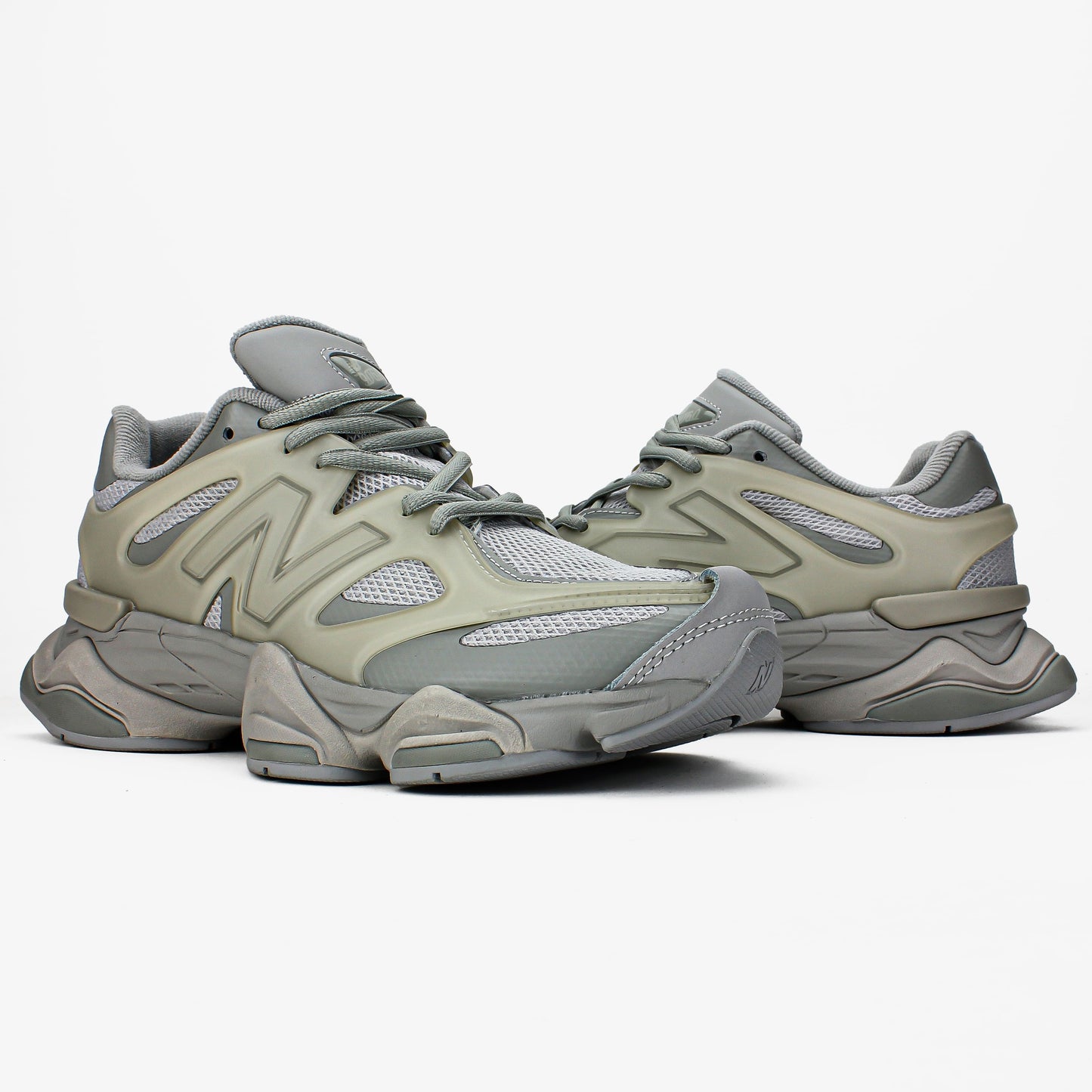 New Balance 9060 x Raincloud / Concrete