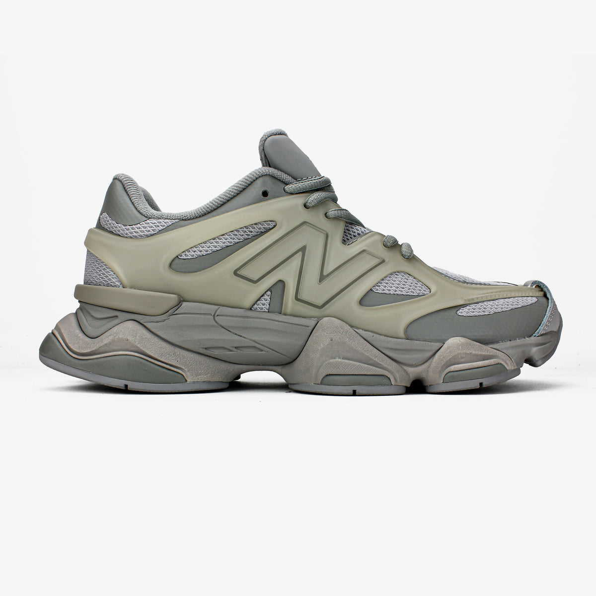 New Balance 9060 x Raincloud / Concrete