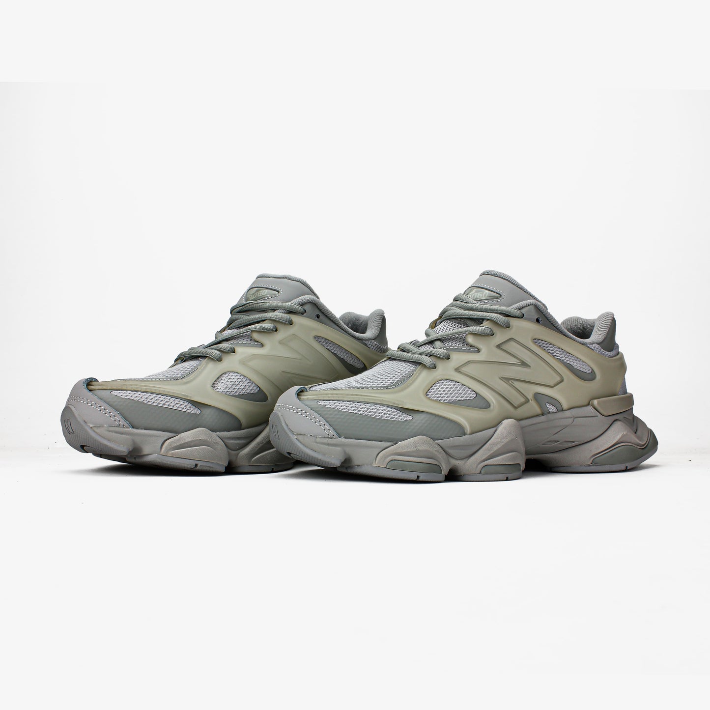 New Balance 9060 x Raincloud / Concrete