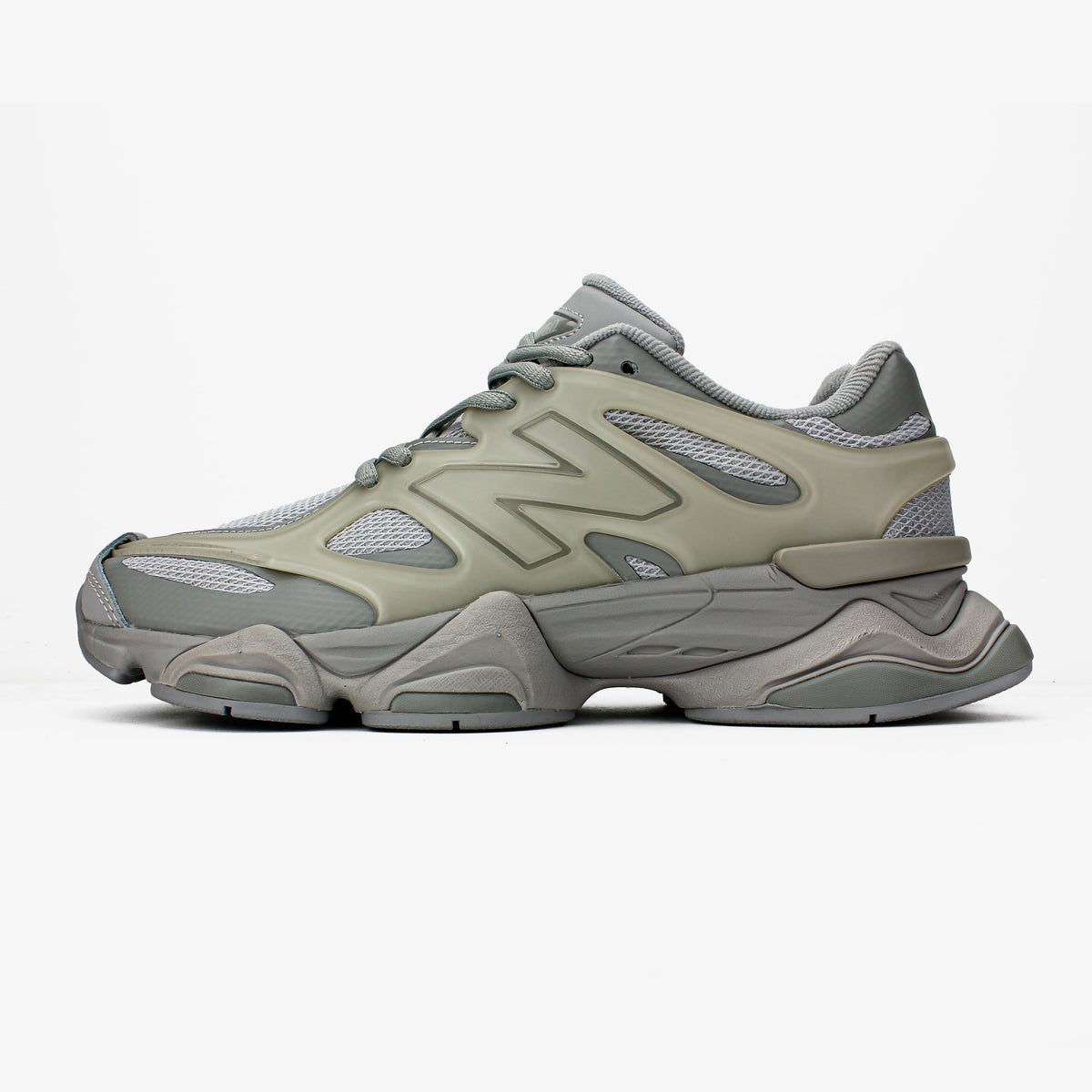 New Balance 9060 x Raincloud / Concrete