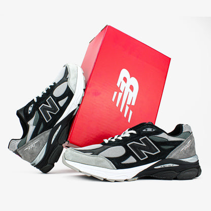 New Balance 990 V3 DTLR Greyscale