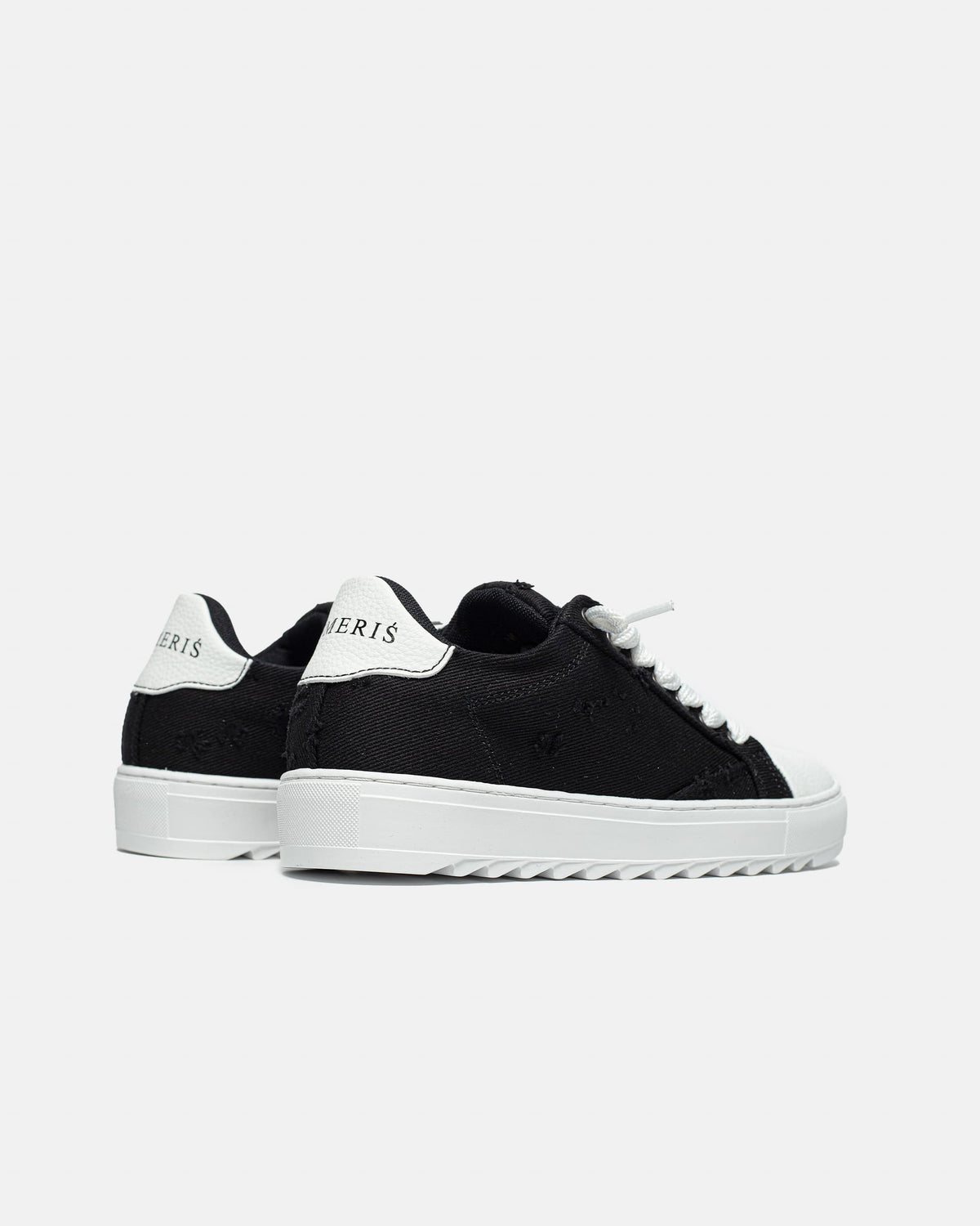 Numeris Thrashed Black