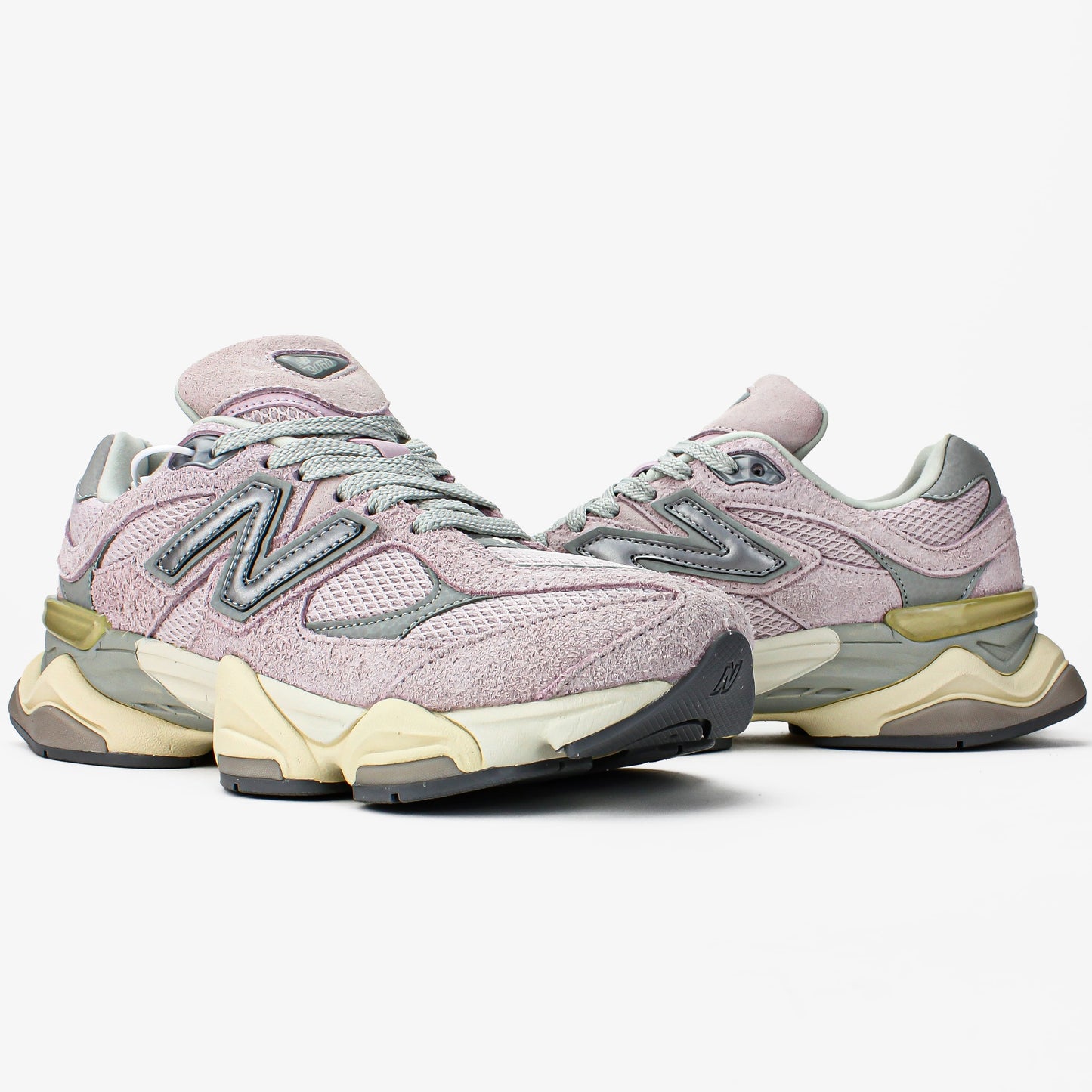 New Balance 9060 Pink Grey
