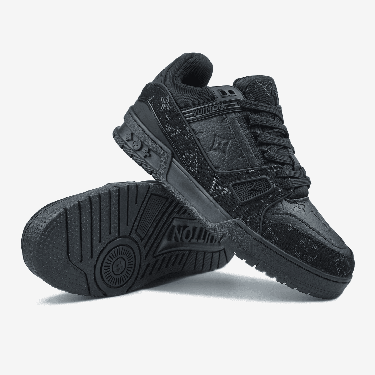 Louis Vuitton Trainer Total Black