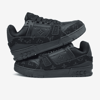 Louis Vuitton Trainer Total Black